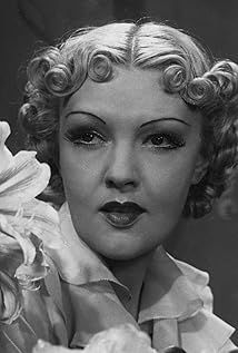 Jeanne Aubert – Foto