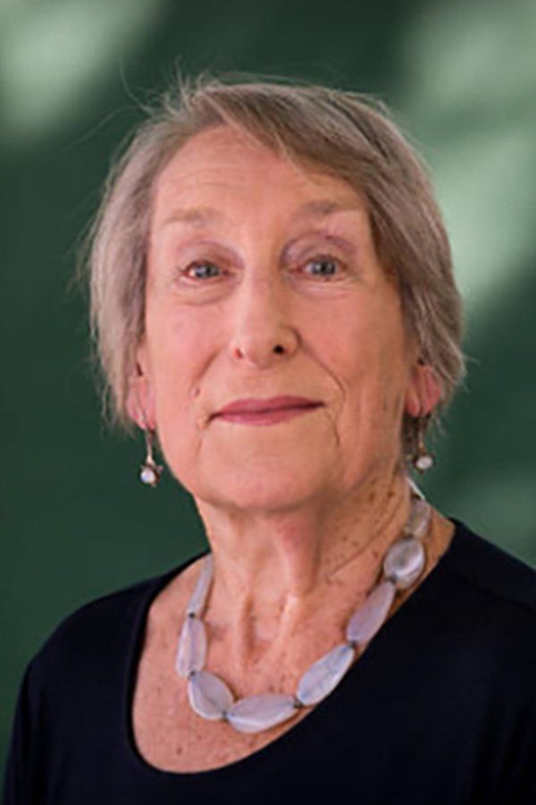 Janet Henfrey – Foto