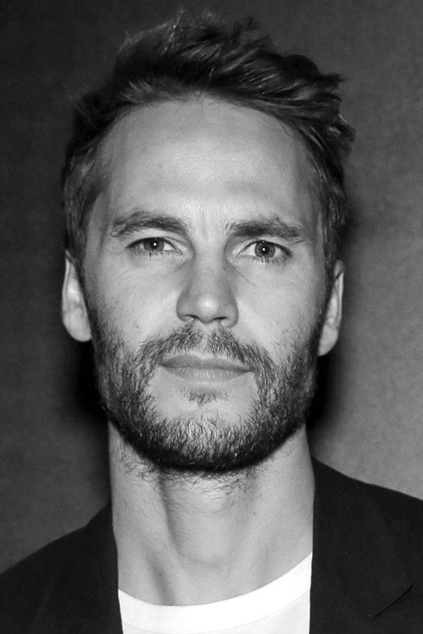 Taylor Kitsch – Foto
