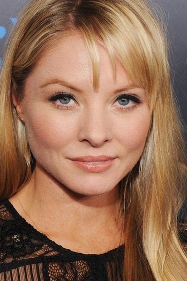 Kaitlin Doubleday – Foto