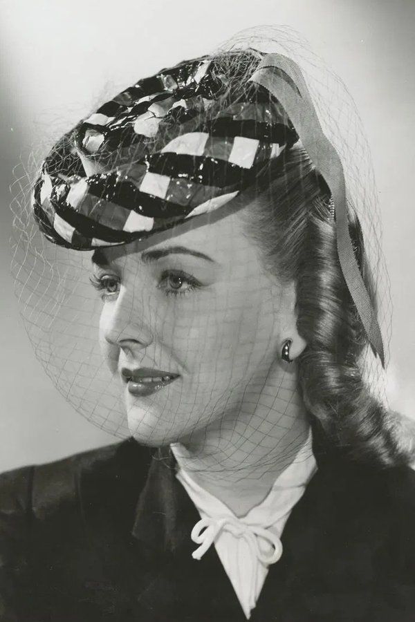 Joan Winfield – Foto