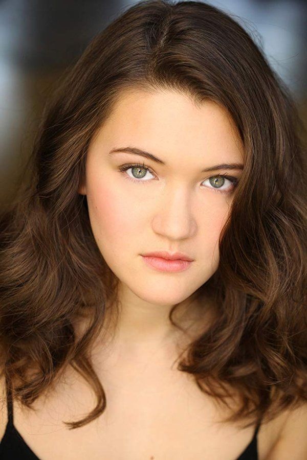 Isa Briones – Foto