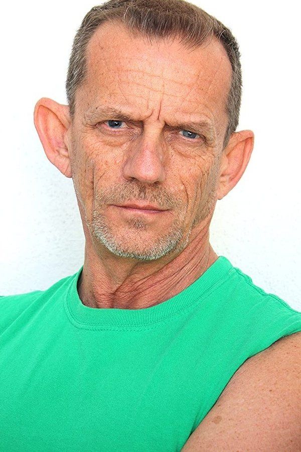 Ezra Buzzington – Foto